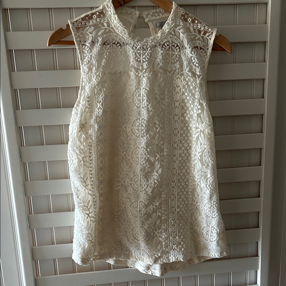 H&M Cream Lace Sleeveless Blouse